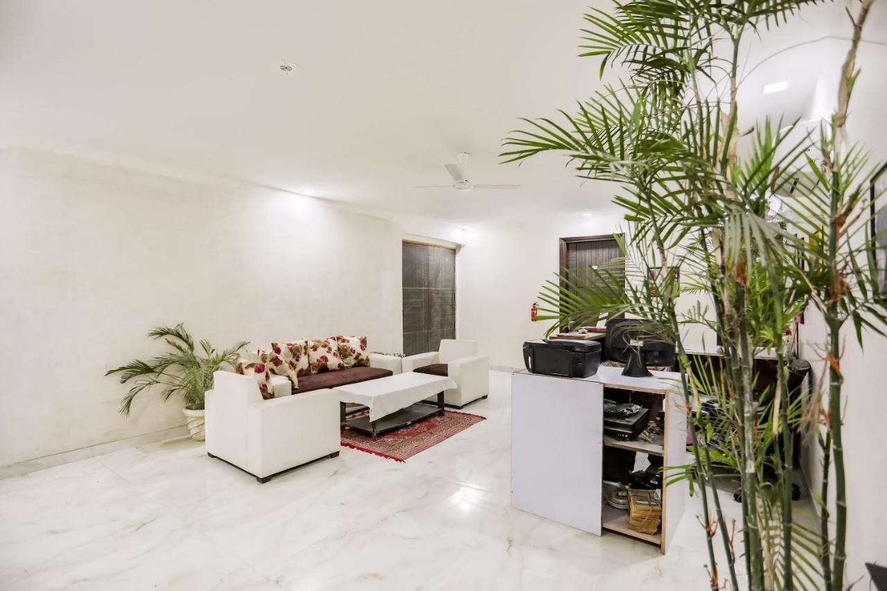 Oyo 65118 Hotel Vatika Gurgaon Exteriör bild